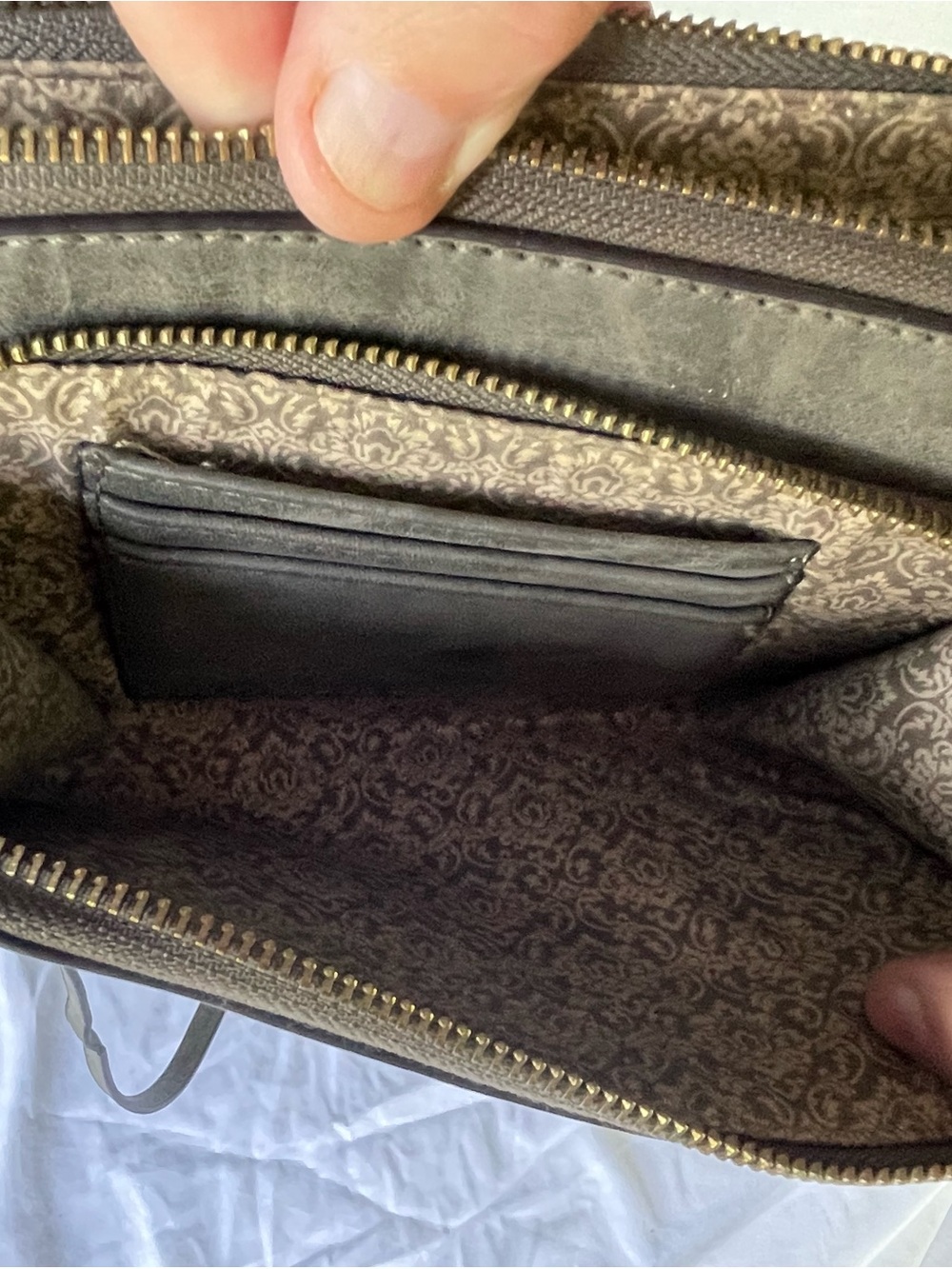 Gray Crossbody Wallet - Picture 3 of 4